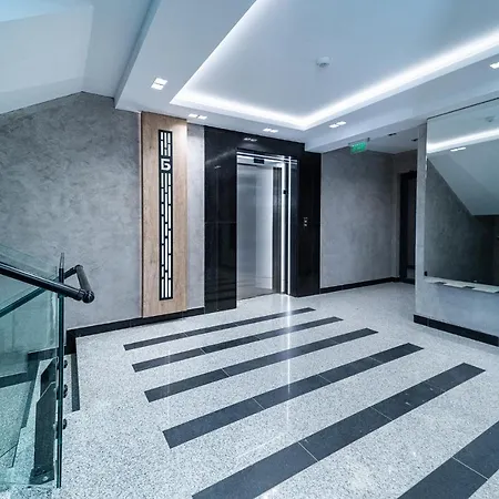 Sky Symphony Apartment *