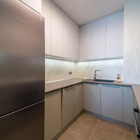 Sky Symphony Apartment